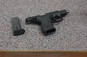 Belag, Waffenablage, Waffenauflage, Tische, Schutzbelag, Raumschießanlagen, RSA, Schützenstand, Schießanlage