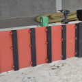 Rückprallschutz, Protect Schutzplatte 30 mm, vulkanisierter Gummi, Bauwerkschutz in Schießanlagen, Splitterschutz, Verkleidungsplatte, Scheibenrahmen, KLAFA, Wand, Outdoor Schießanlagen, vulkanisierter Gummi, dauerelastisch, Zulassung, BMVg, BFR