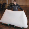 Verlegung, Abkleben, Hallenboden-Schutzbelag, Hallenboden-Schutzbeläge, Transport, Belagrollis, Belagkanten, Klebeband, Abrollgerät